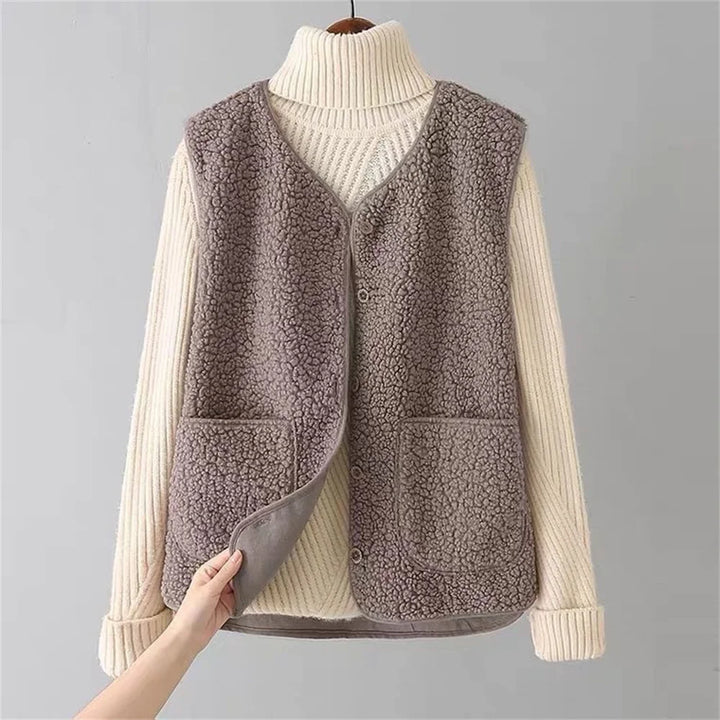 Abigail | Classic Cardigan
