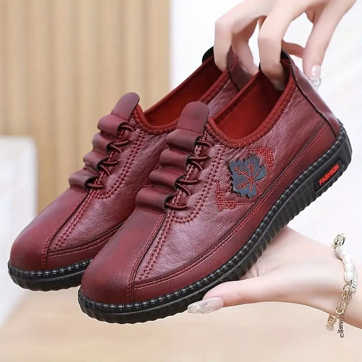 Apple – Women's Leather Orthopedic Shoes